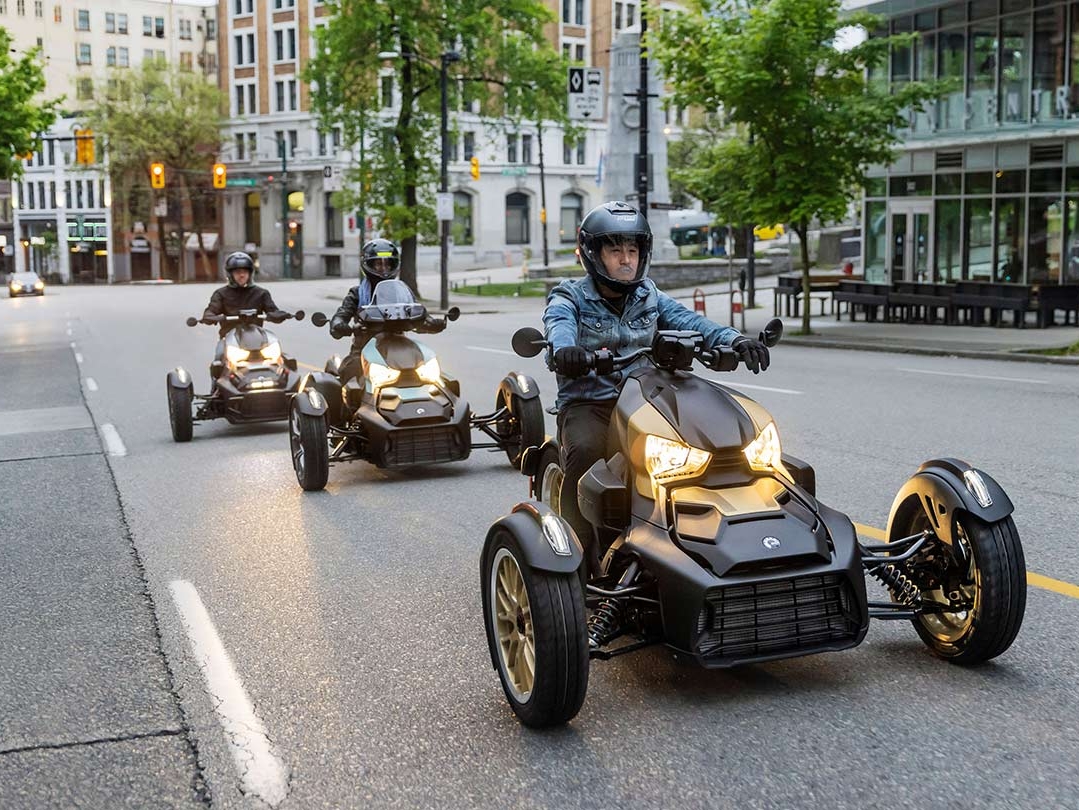 Best 3 Wheel Motorcycles of 2023: Features, Prices, and Reviews