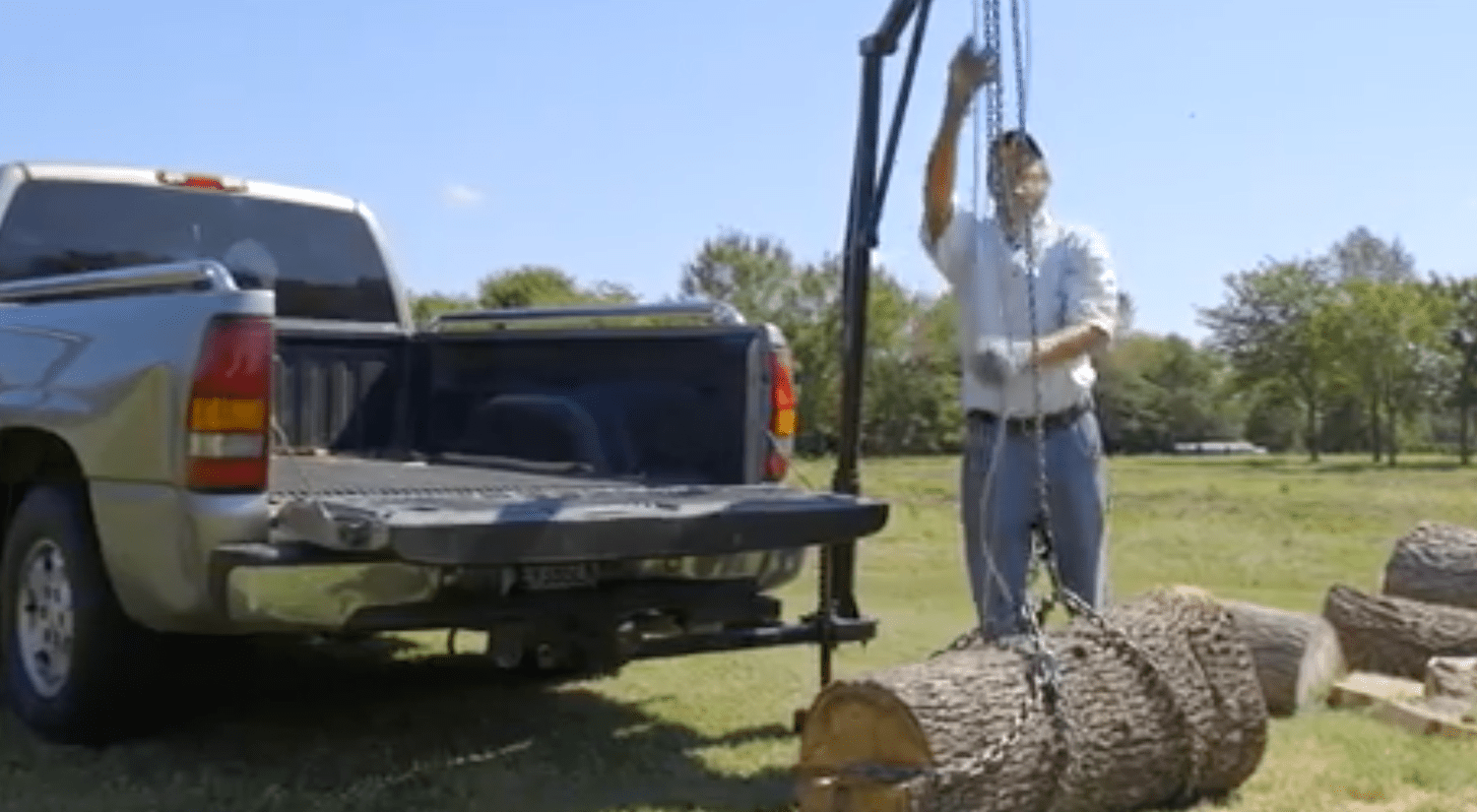 Enhance Your Truck’s Utility with a Pickup Truck Bed Hoist