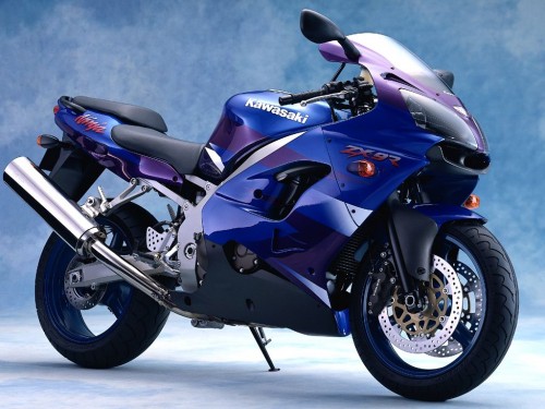 Why Choose a Crotch Rocket Motorcycle? Power, Speed, and Adrenaline
