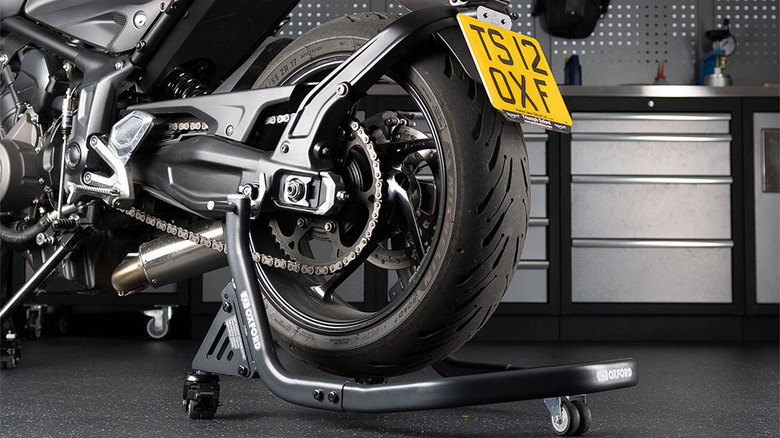 Top Features Every Motorcycle Garage Should Have