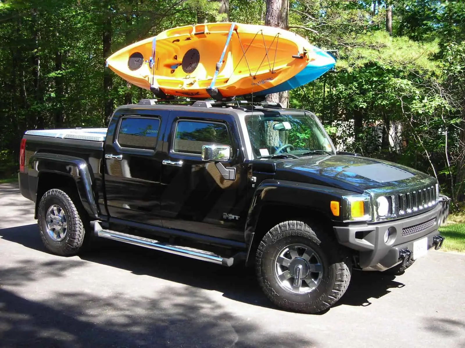 How to Choose a Kayak Rack for Your Pickup Truck