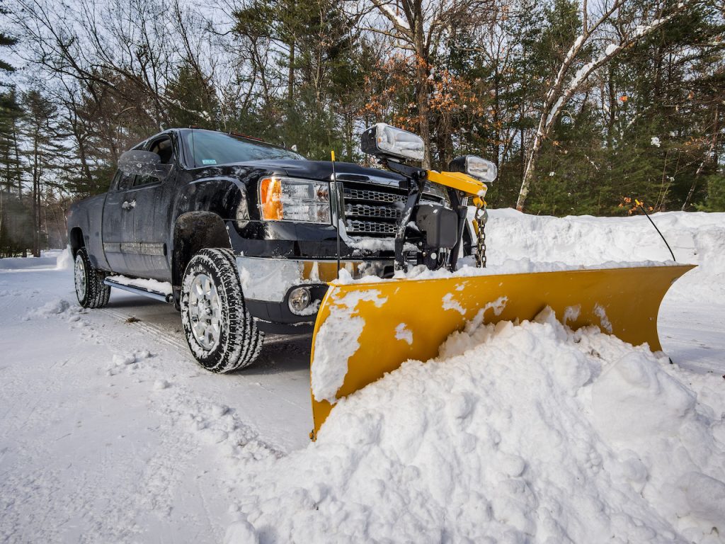 How to Choose the Perfect Pickup Truck Snow Plow for Winter