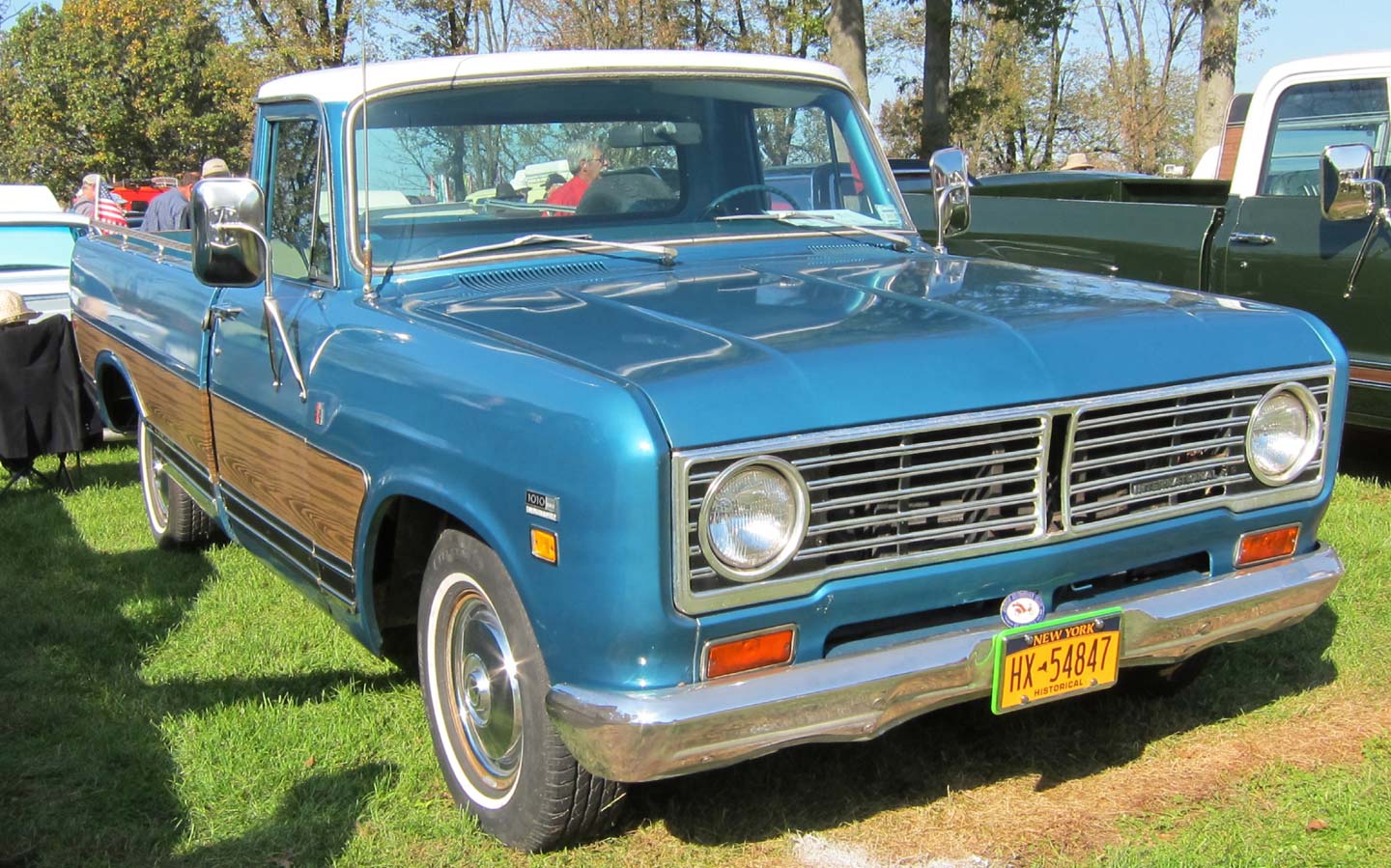 Restoring a 1975 International Pickup Truck: A Step-by-Step Guide