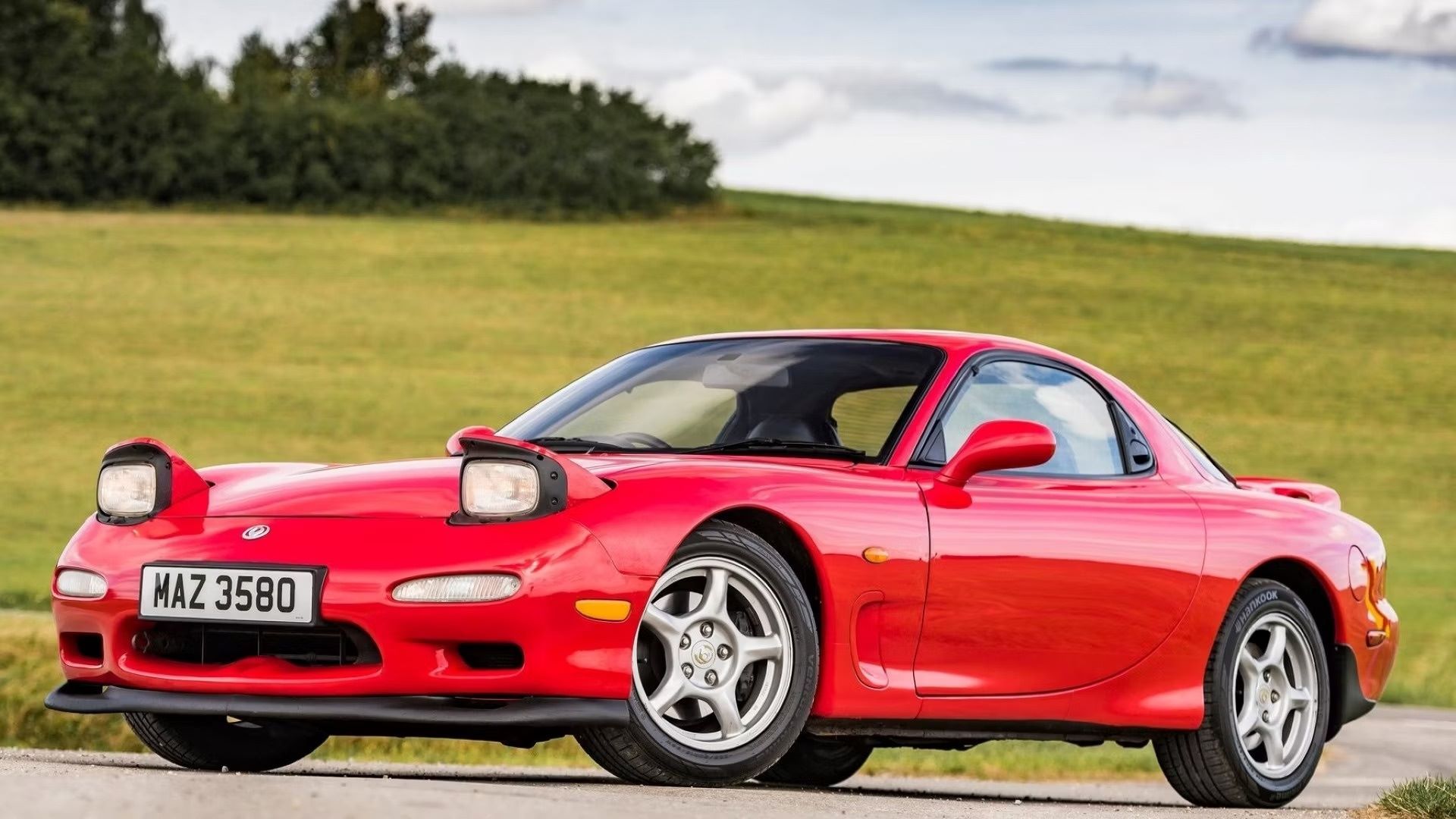 Unveiling the Legend: Sports Car Mazda Old Model Specs and History