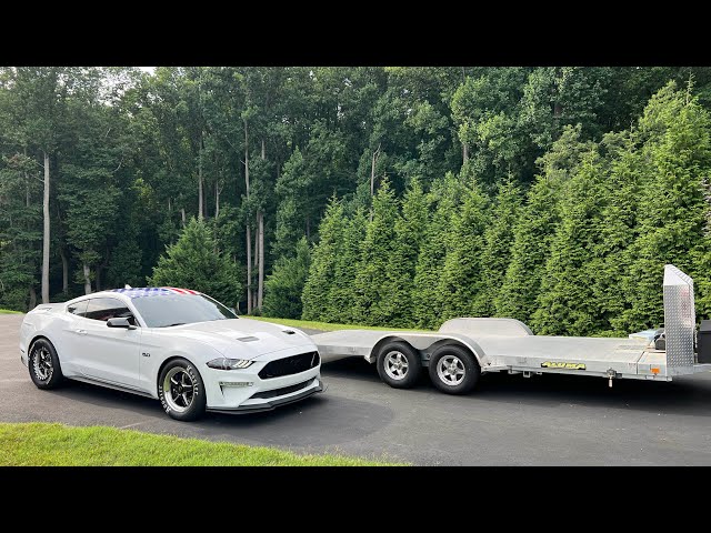 Looking for a Sports Car Trailer? Read This Before You Buy!