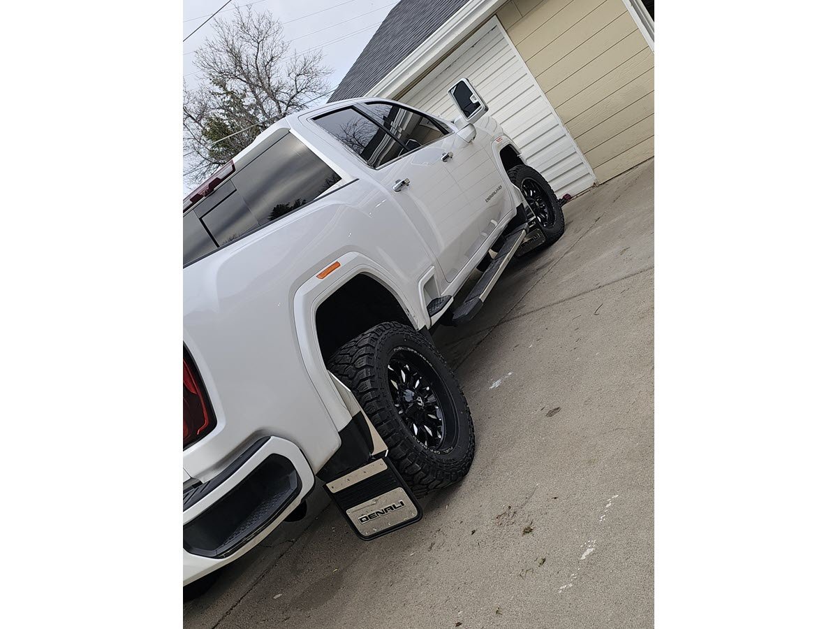 Need Mud Flaps for Pickup Trucks? Find the Perfect Fit Here