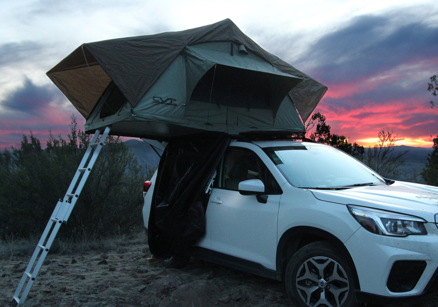 SUV Roof Top Tent: Is It Right for You? Here Are the Pros and Cons You Need to Know!