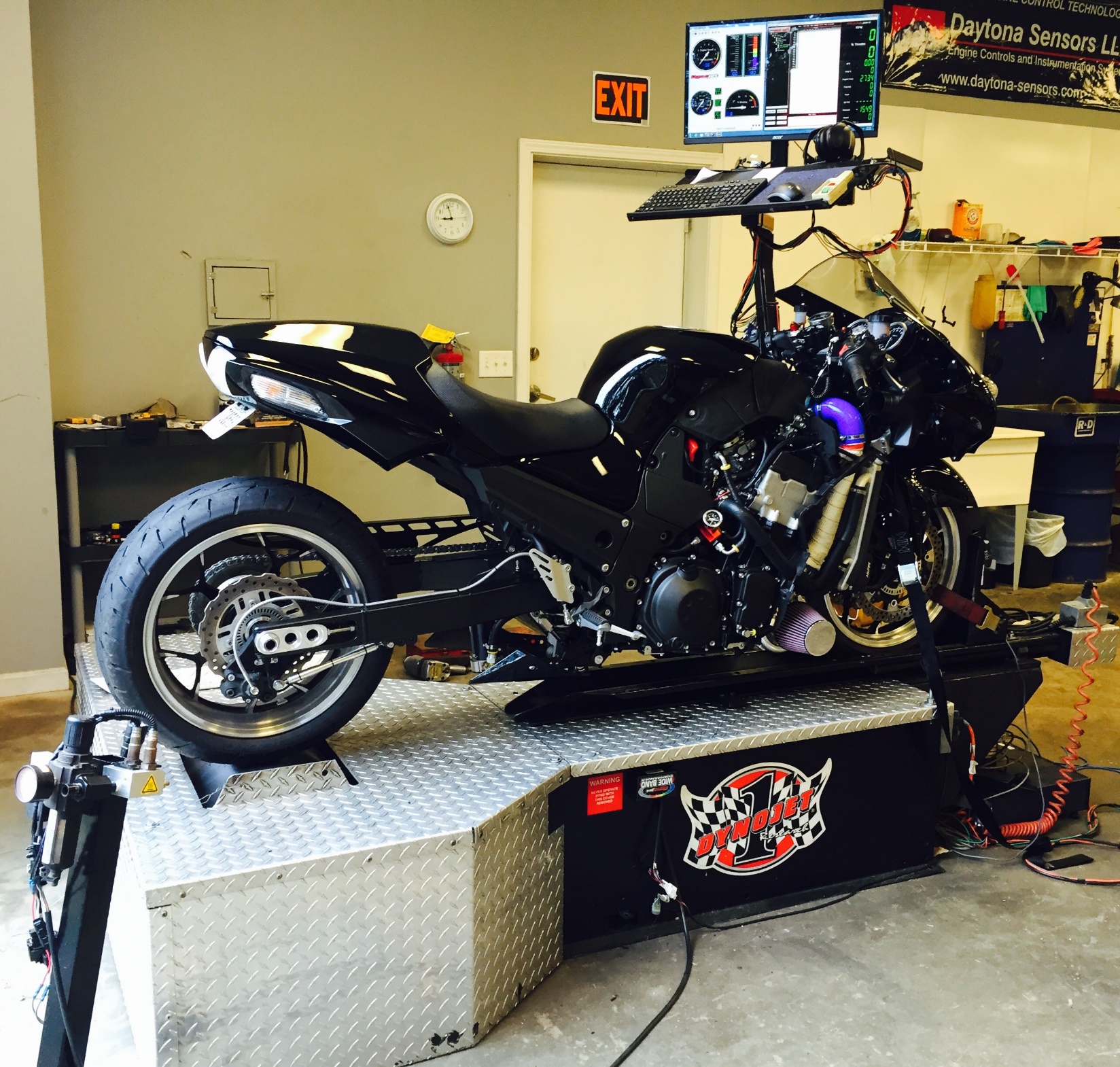 Need Motorcycle Dyno Tuners Near Me? Top Places to Tune
