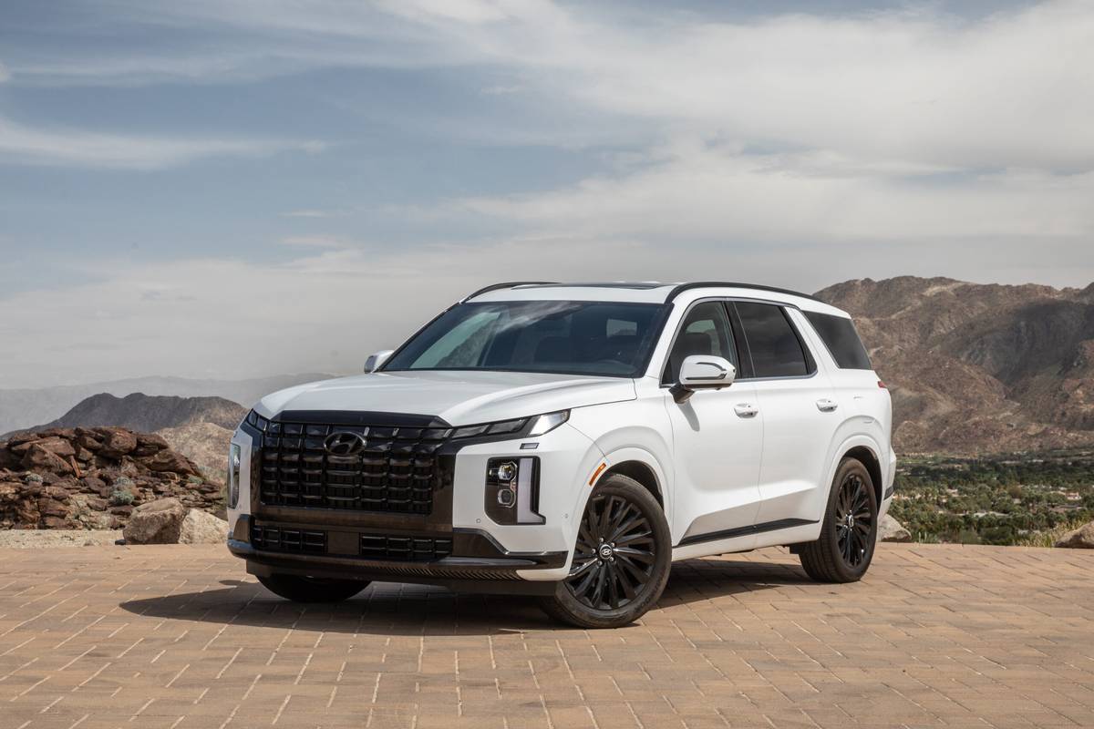 Hyundai 3rd Row SUVs: Which Model is Right for You?
